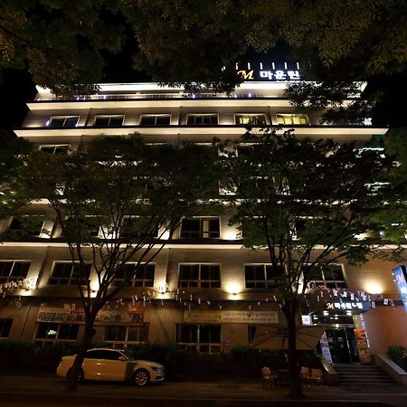 River Hotel Namwon Экстерьер фото